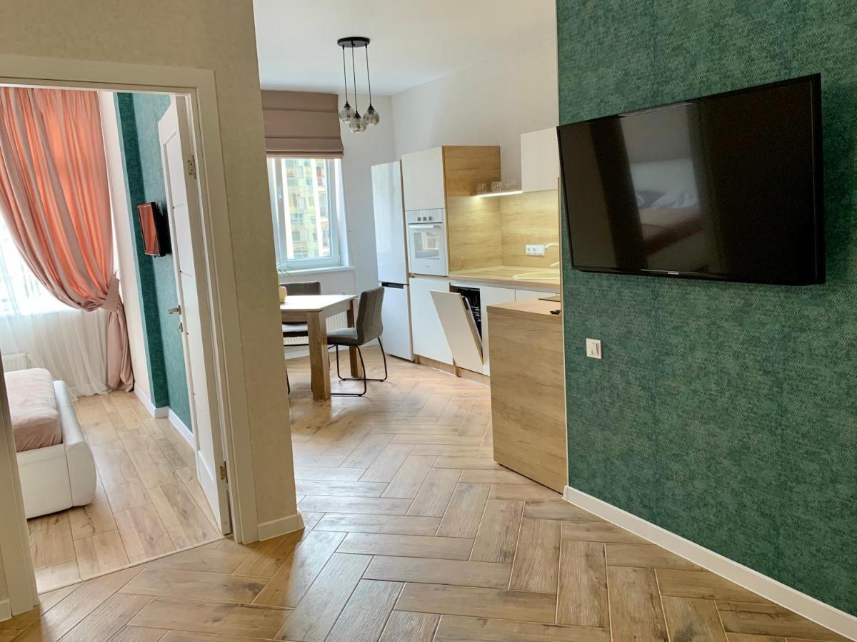 Luxury Pearl Odessa Apartment Bagian luar foto
